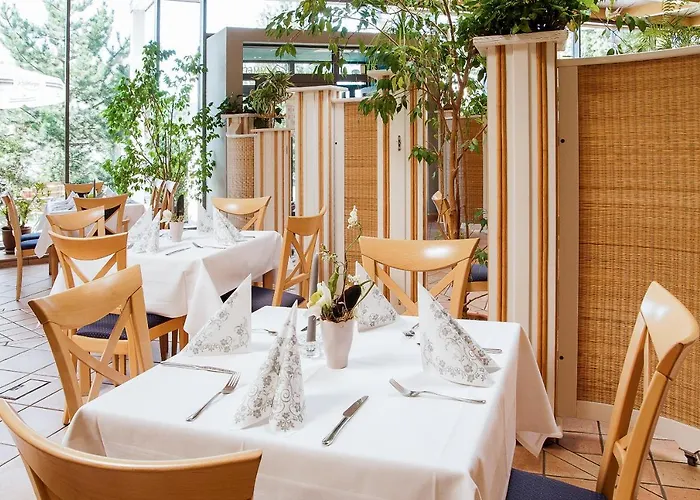 Отель Am Sommerbad Хальберштадт