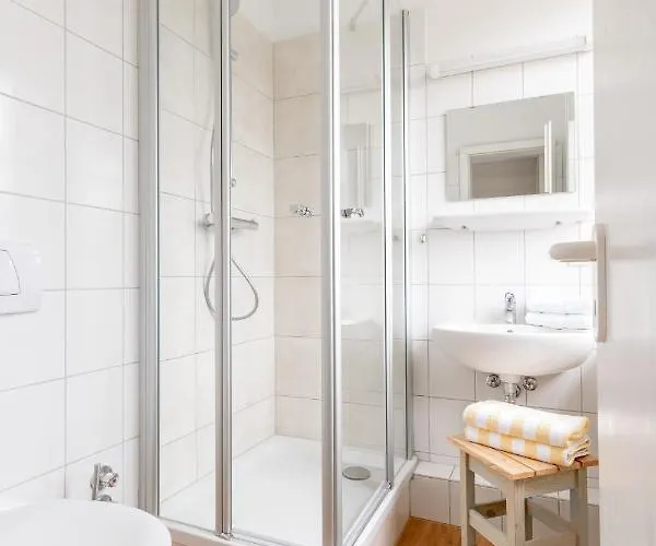 Am Sommerbad Hotel *